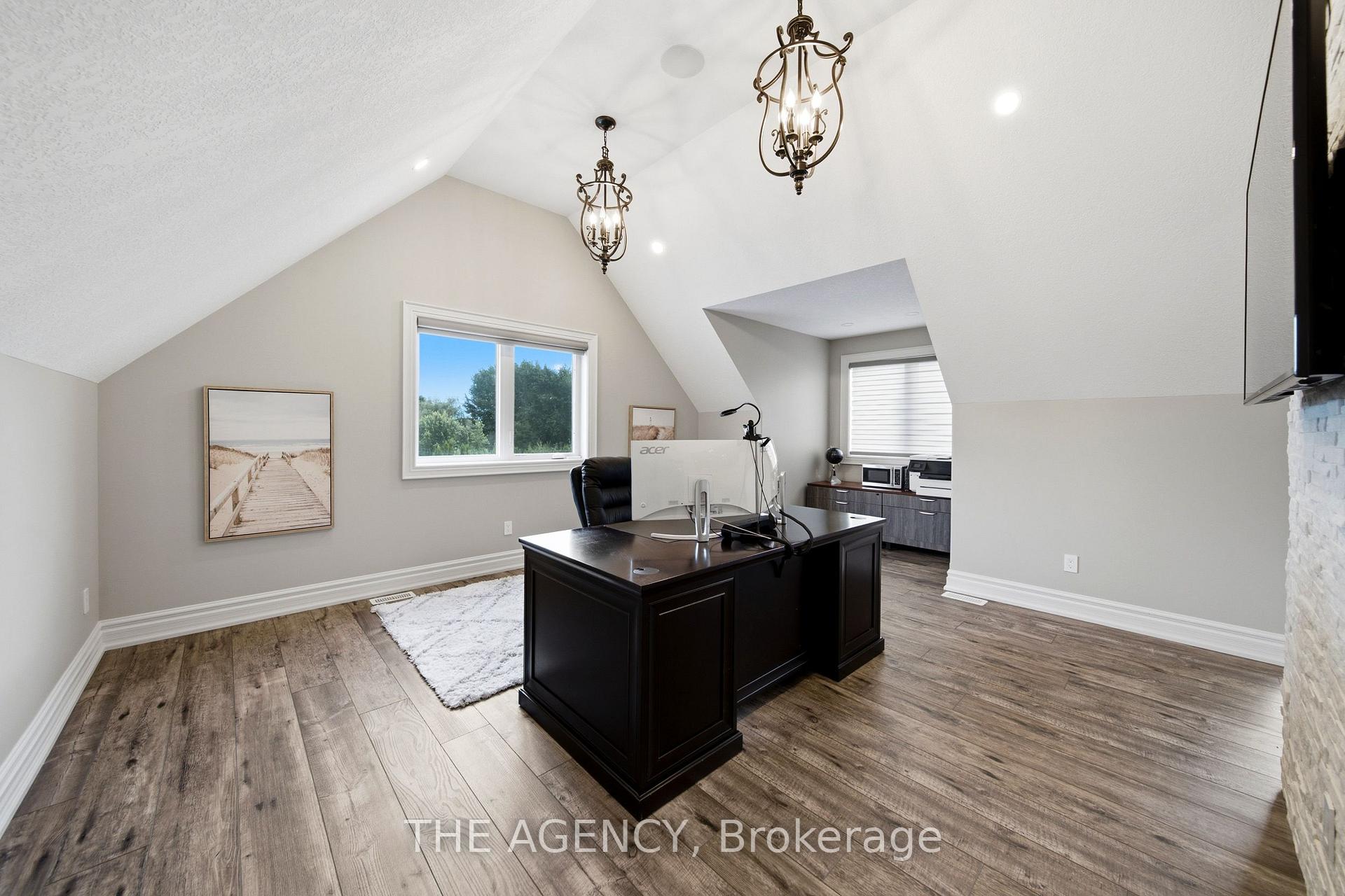 Photo 32 of 7009 Wellington Road, Puslinch, Crieff/Aikensville/Killean — HOMEH