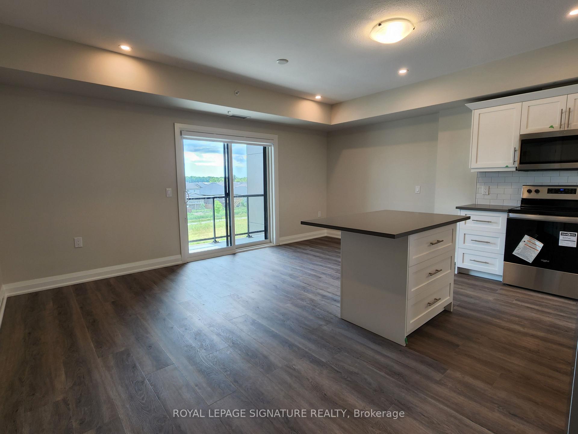 Front of Unit 312, 120 Summersides Boulevard