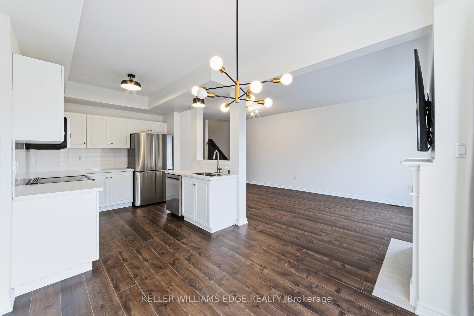 Photo 6 of Unit 18, 9 Liddycoat Lane, Hamilton, Ancaster — HOMEH