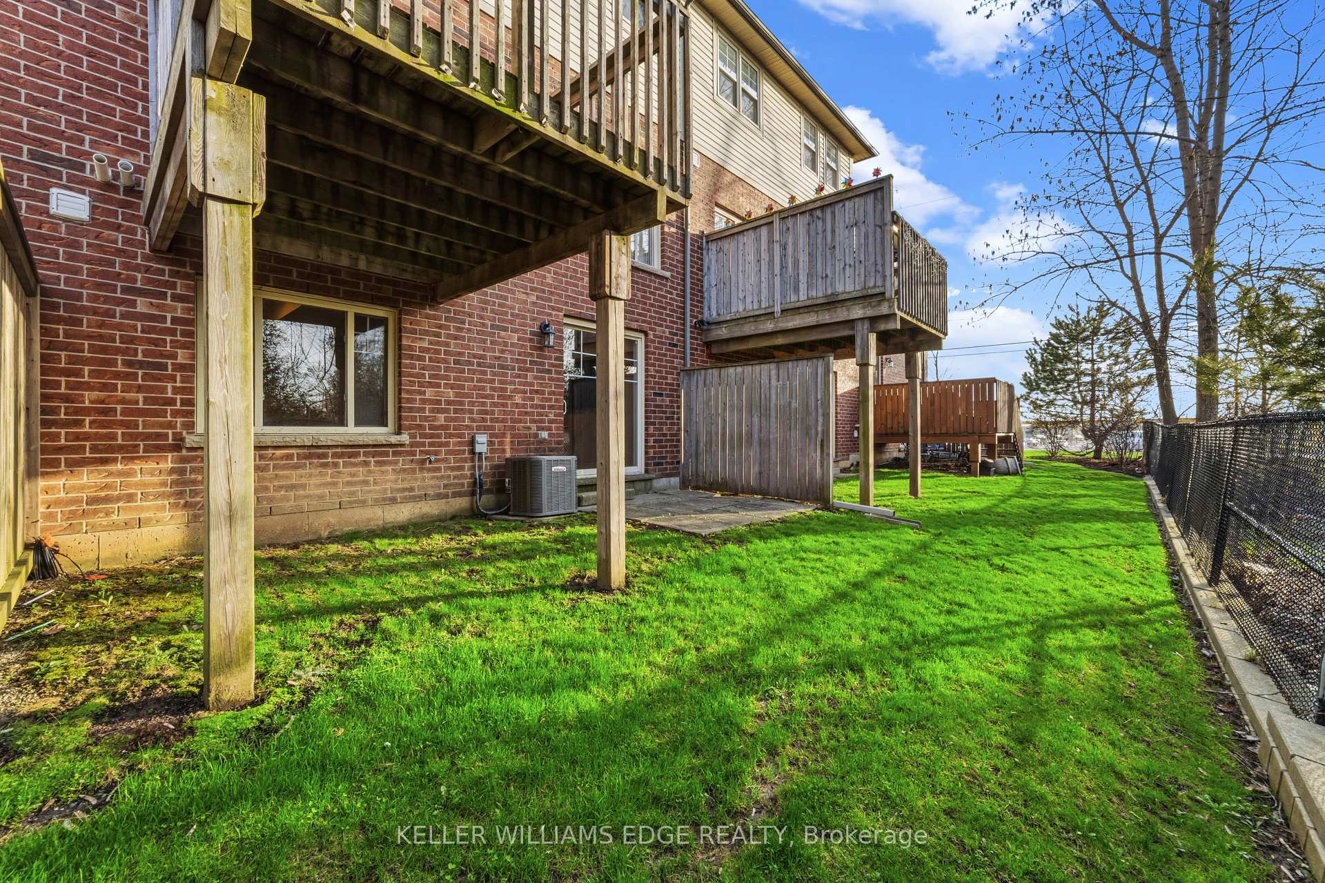 Photo 21 of Unit 18, 9 Liddycoat Lane, Hamilton, Ancaster — HOMEH