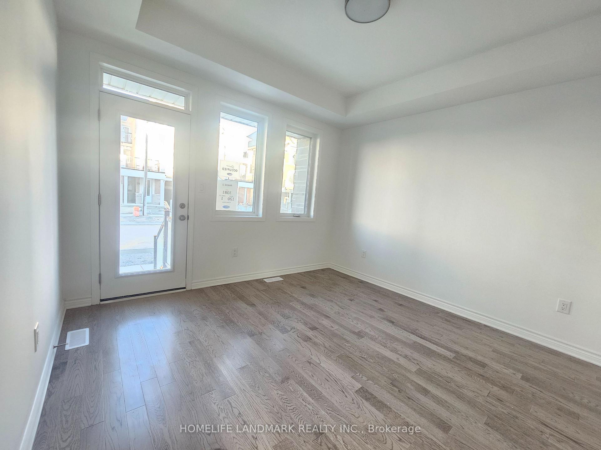 Photo 4 of 92 Avani Avenue, Markham, Rural Markham — HOMEH