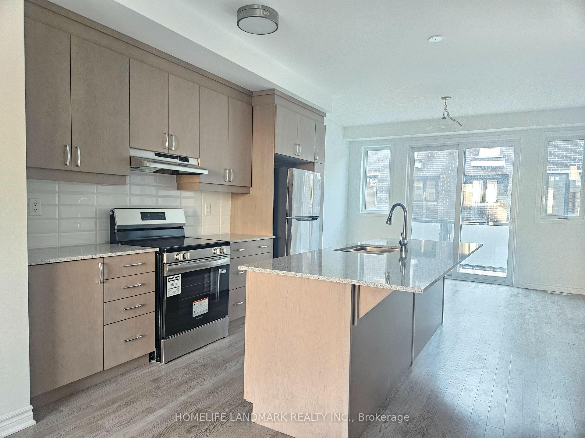 Photo 13 of 92 Avani Avenue, Markham, Rural Markham — HOMEH