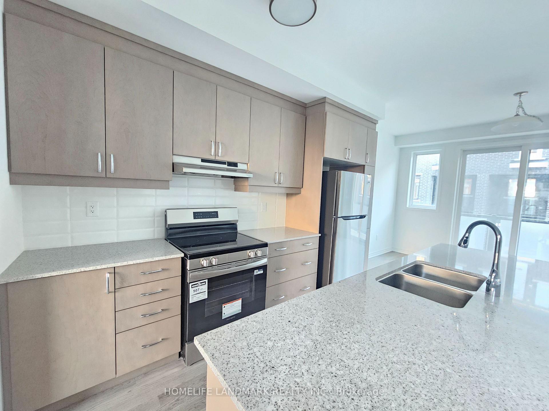 Photo 14 of 92 Avani Avenue, Markham, Rural Markham — HOMEH