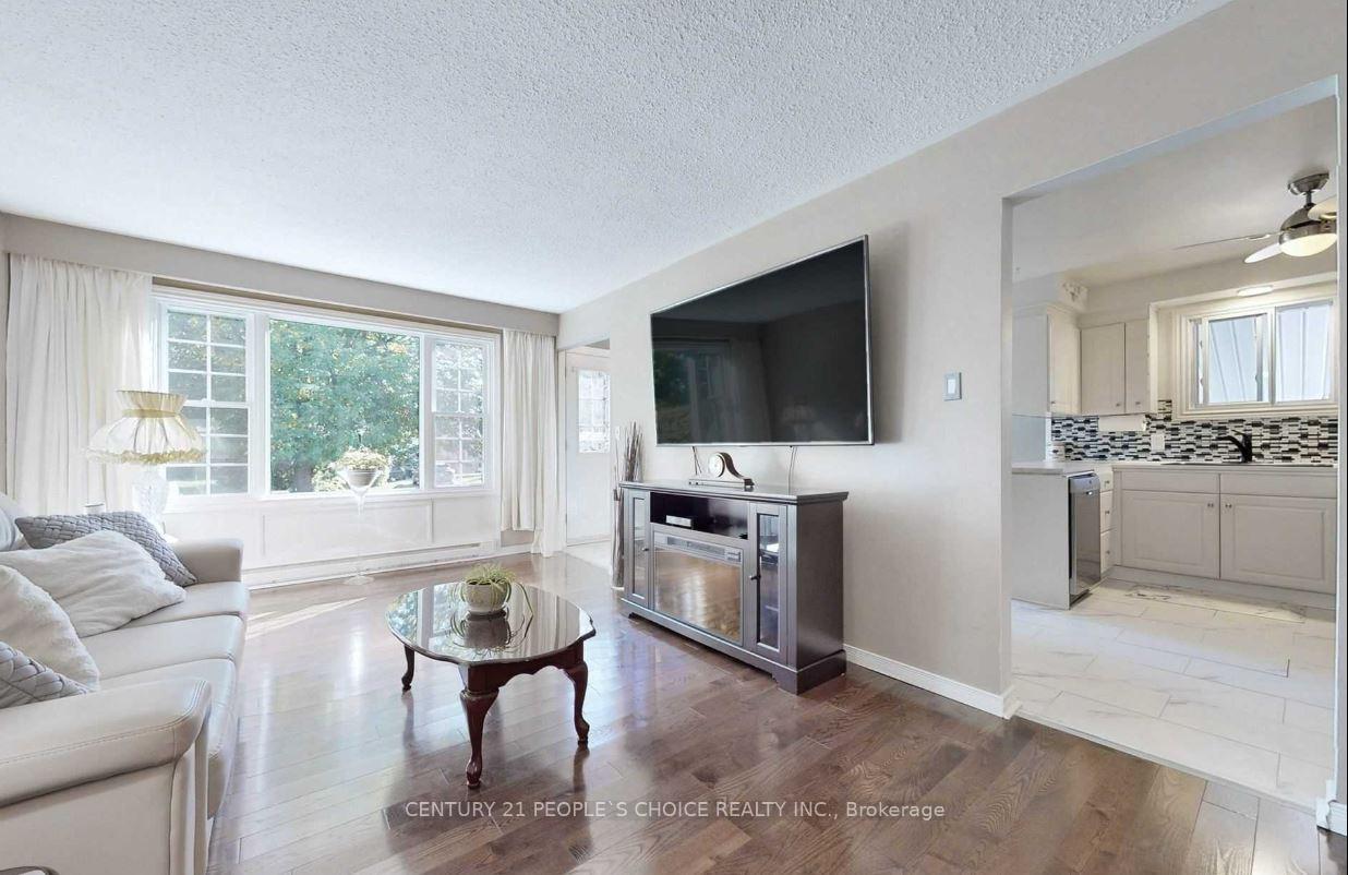 Photo 6 of 78 Claymore Crescent, Oshawa, Eastdale — HOMEH