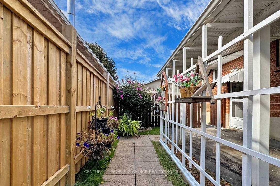 Photo 30 of 78 Claymore Crescent, Oshawa, Eastdale — HOMEH