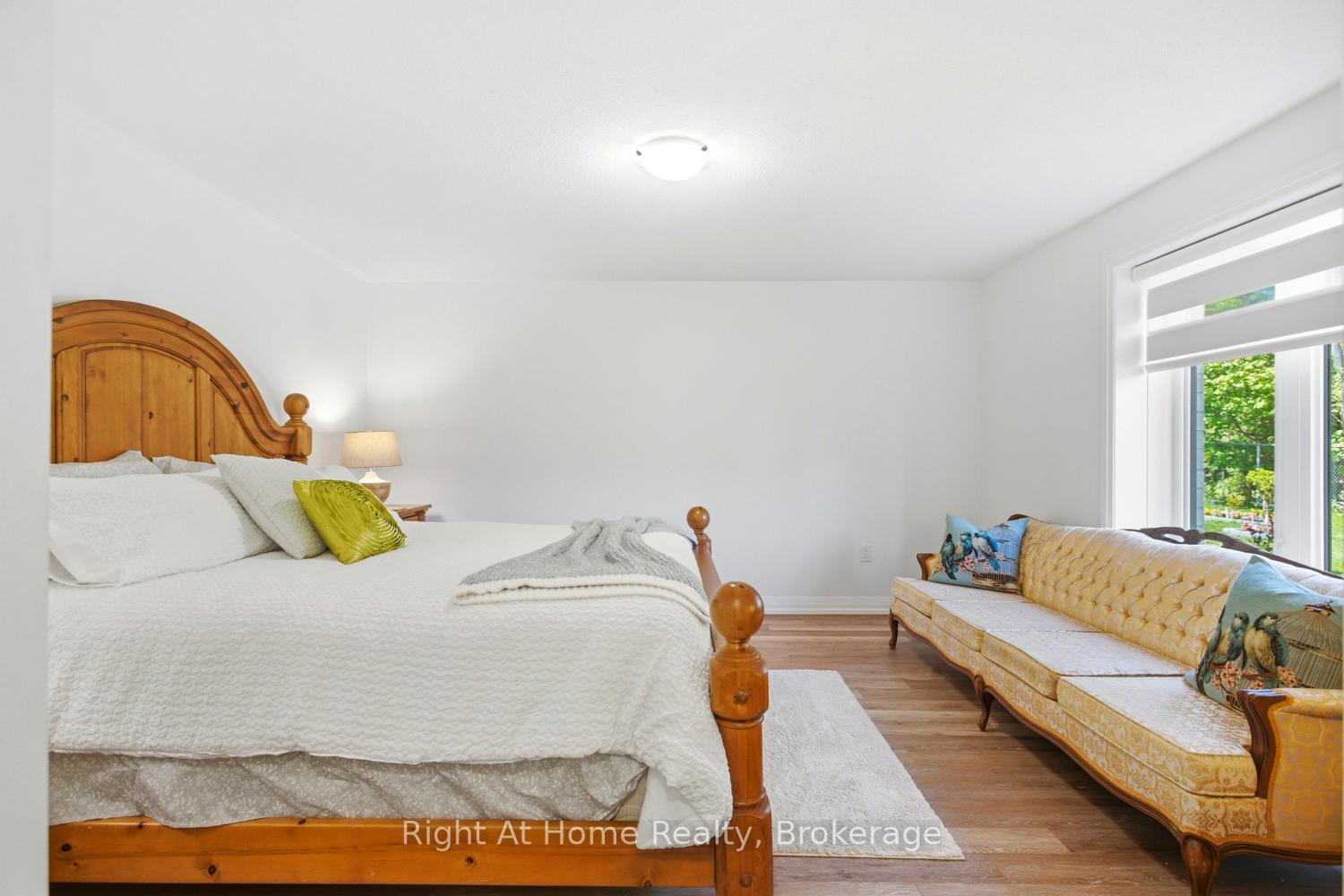 Photo 21 of 46 Holtby Court E, Scugog, Port Perry — HOMEH