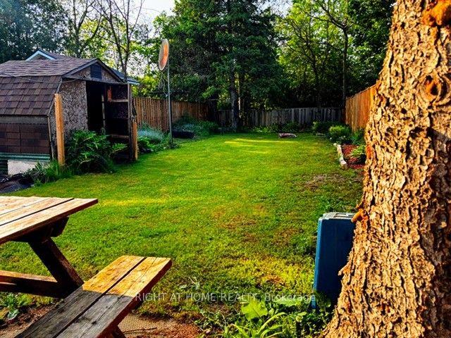 Photo 15 of 96 Markwood Drive, Kitchener, Westmount - Kitchener — HOMEH