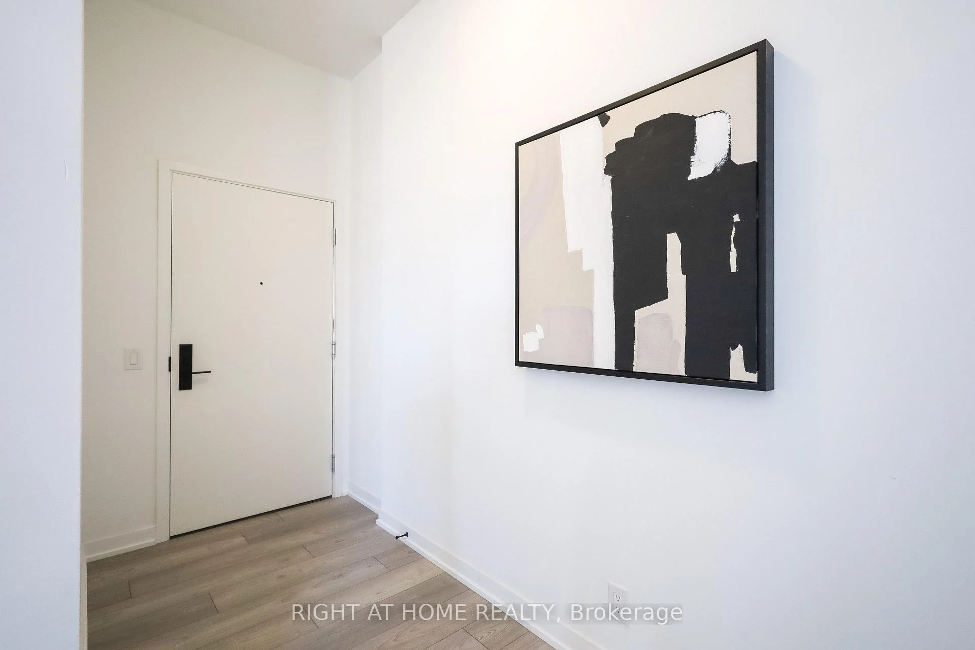 Photo 7 of Unit 525, 285 Dufferin Street, Toronto, South Parkdale — HOMEH