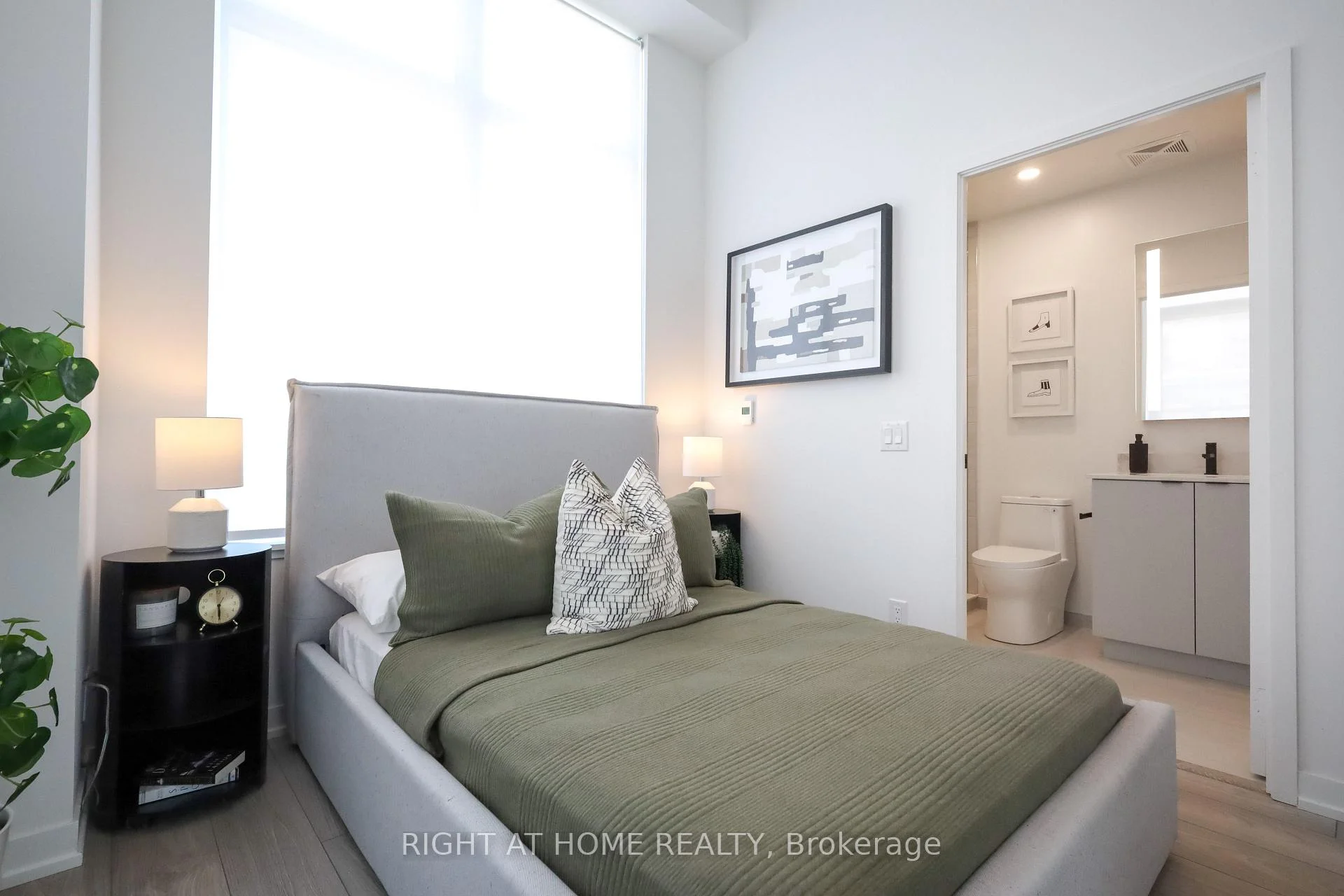 Photo 21 of Unit 525, 285 Dufferin Street, Toronto, South Parkdale — HOMEH