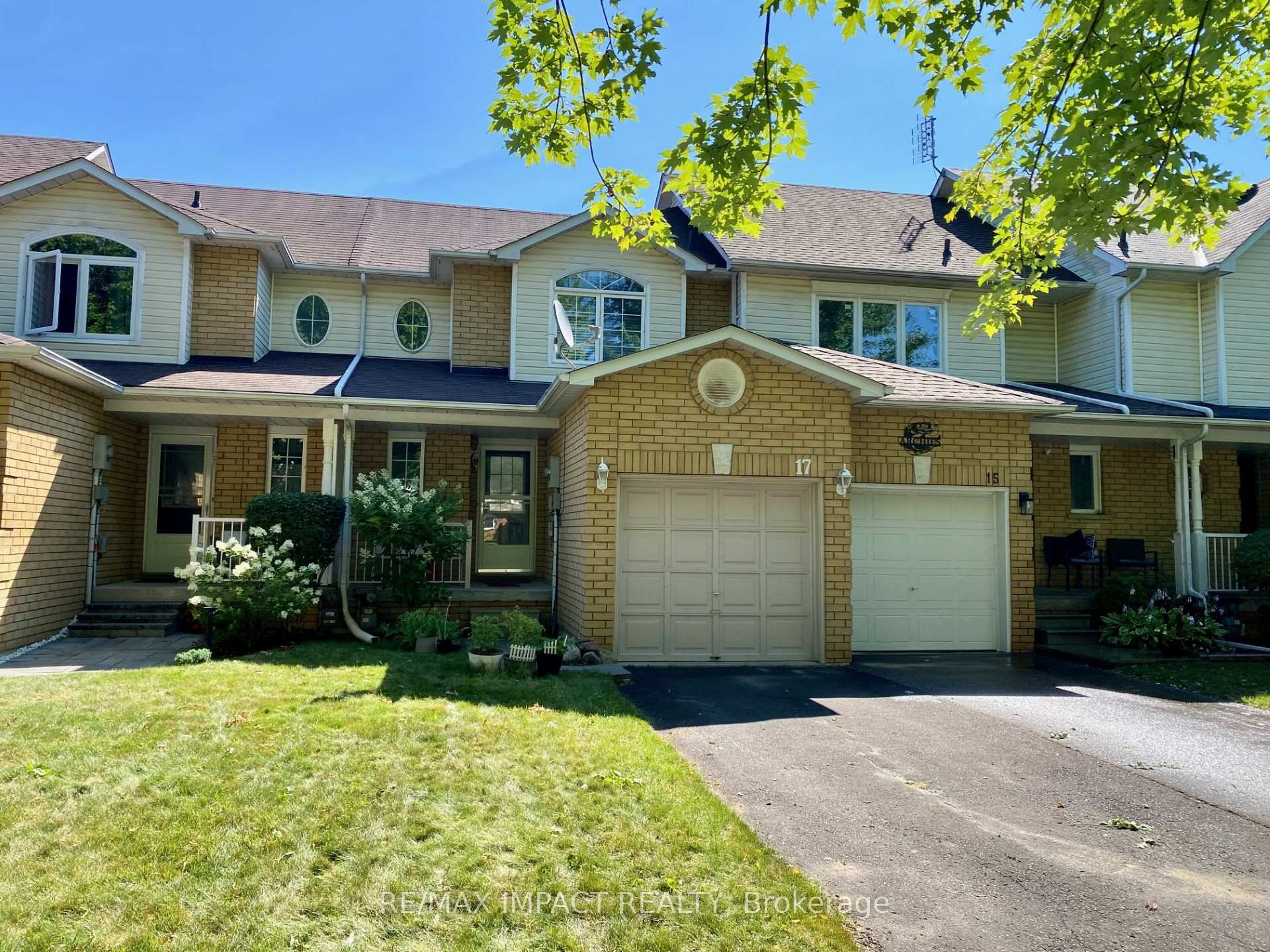 Photo 1 of 17 Pidduck Street, Clarington, Courtice — HOMEH