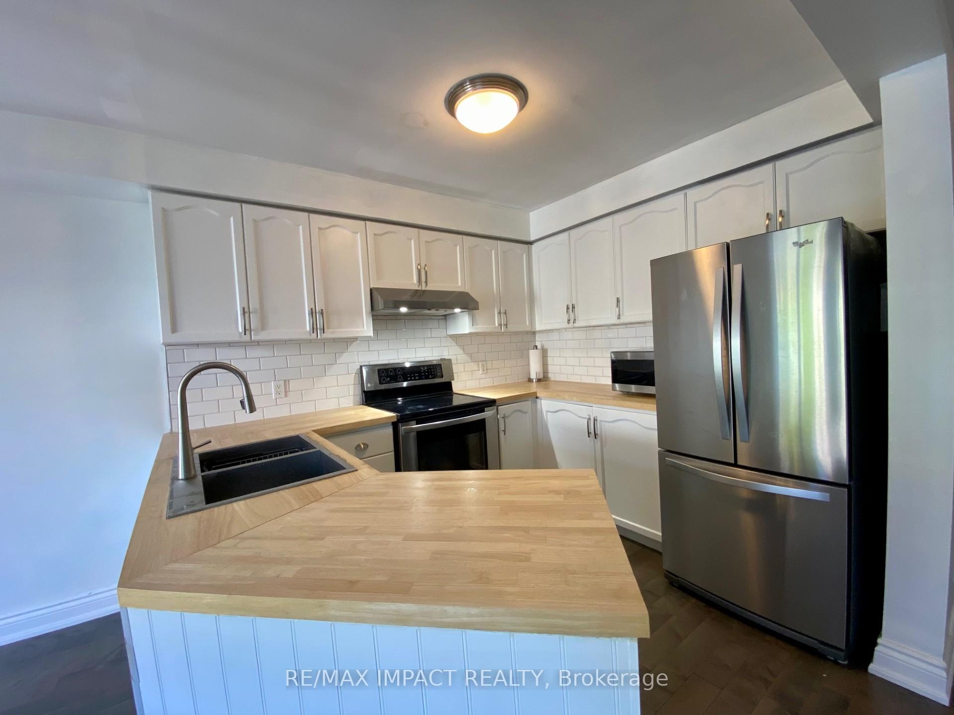 Photo 2 of 17 Pidduck Street, Clarington, Courtice — HOMEH