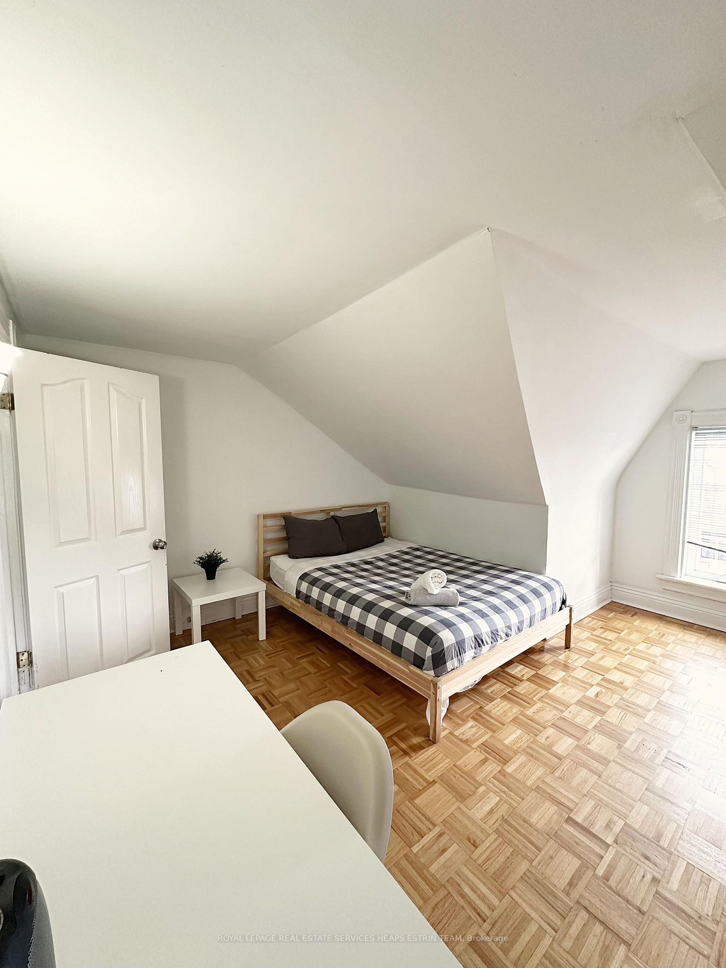 Photo 29 of Unit 2nd/3rd, 12 Foxley Street, Toronto, Trinity-Bellwoods — HOMEH