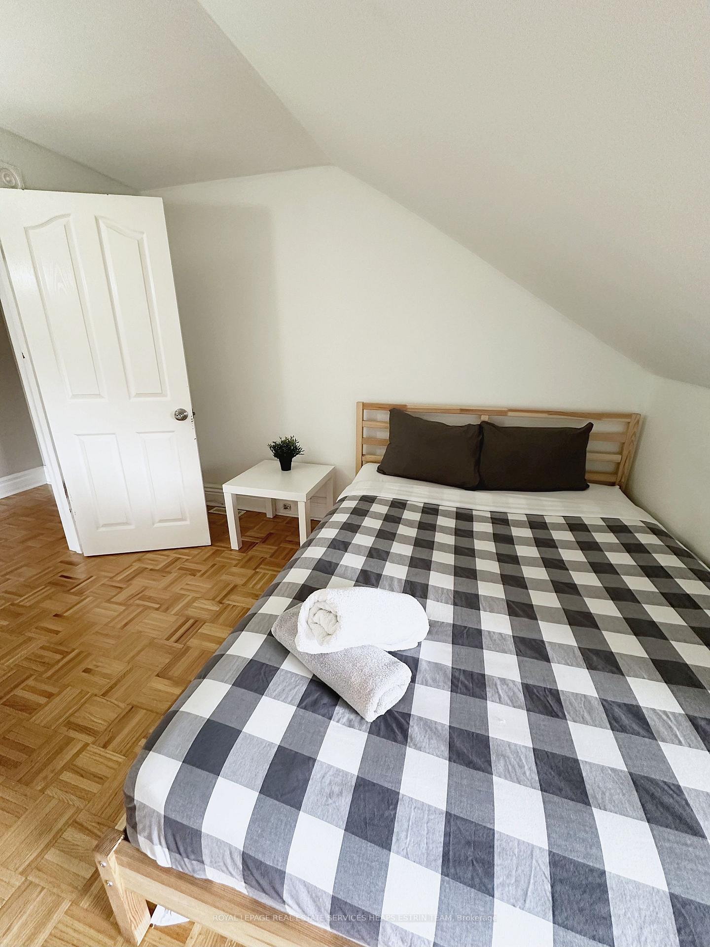 Photo 30 of Unit 2nd/3rd, 12 Foxley Street, Toronto, Trinity-Bellwoods — HOMEH