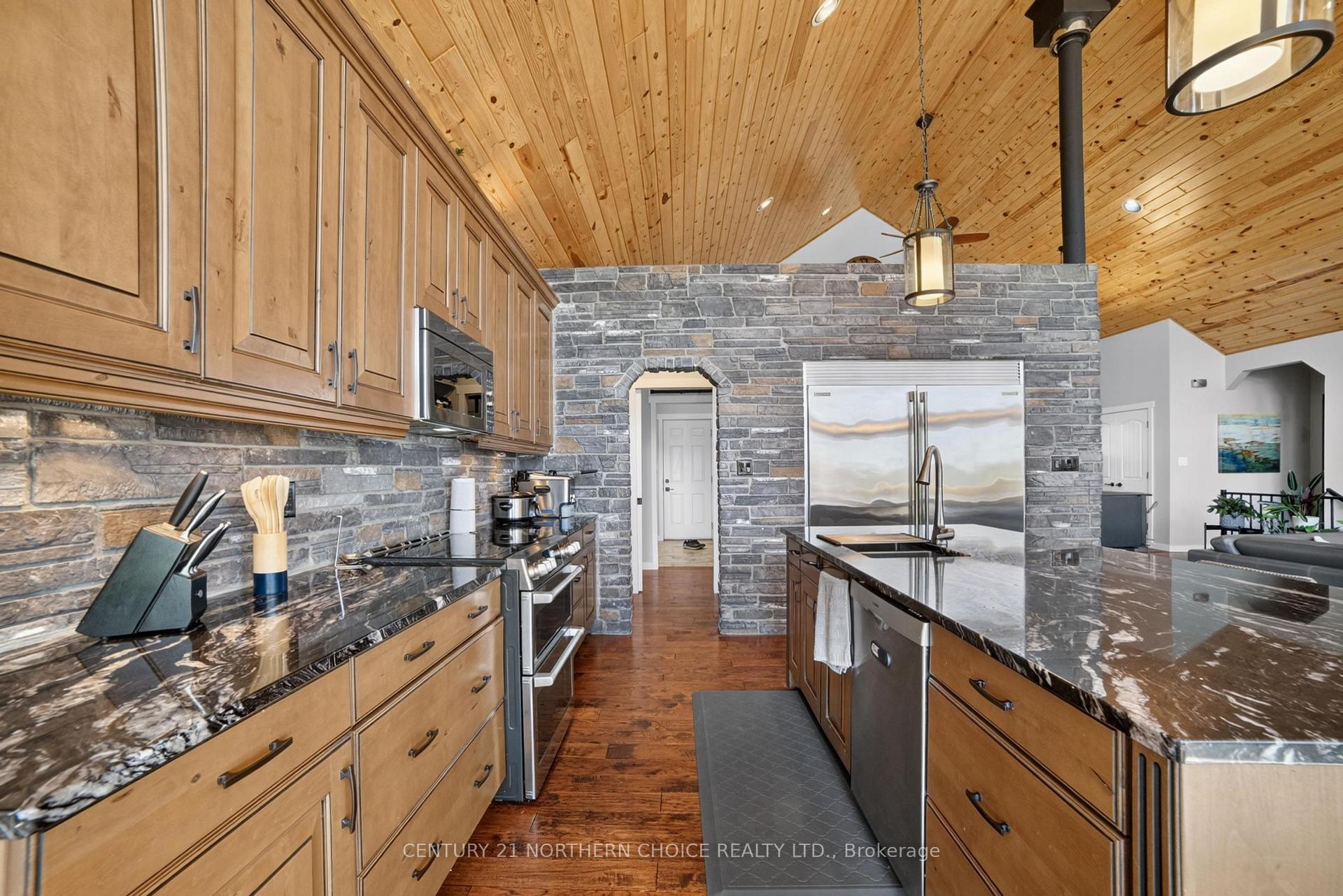Photo 19 of 44 Storm Bay Road, Kenora Remote Area, Lake of the Woods North — HOMEH