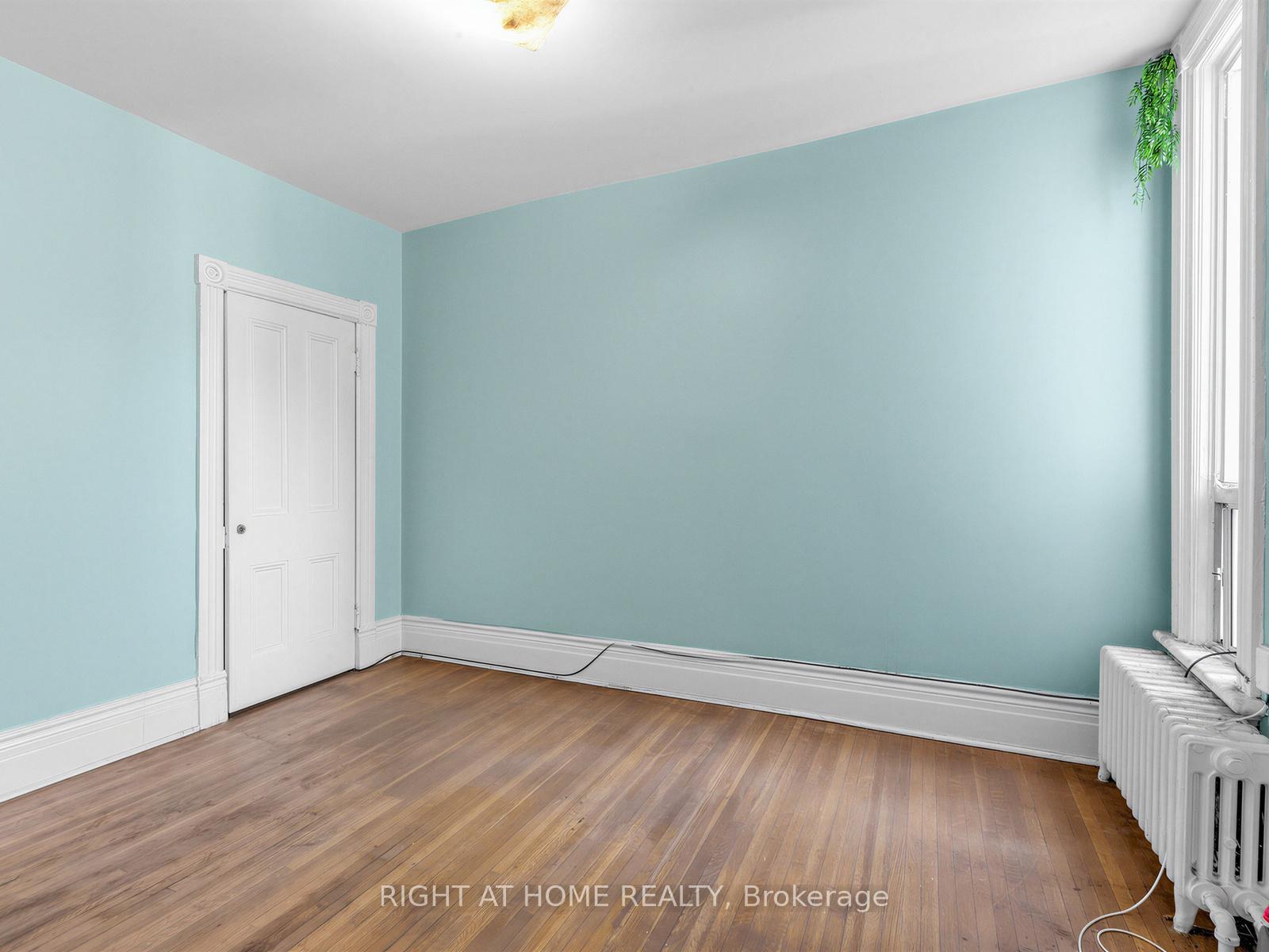 Photo 19 of 91 Borden Street, Toronto, University — HOMEH