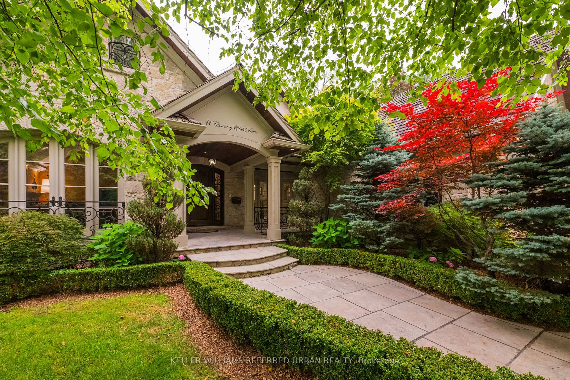 Front of 11 Country Club Drive
