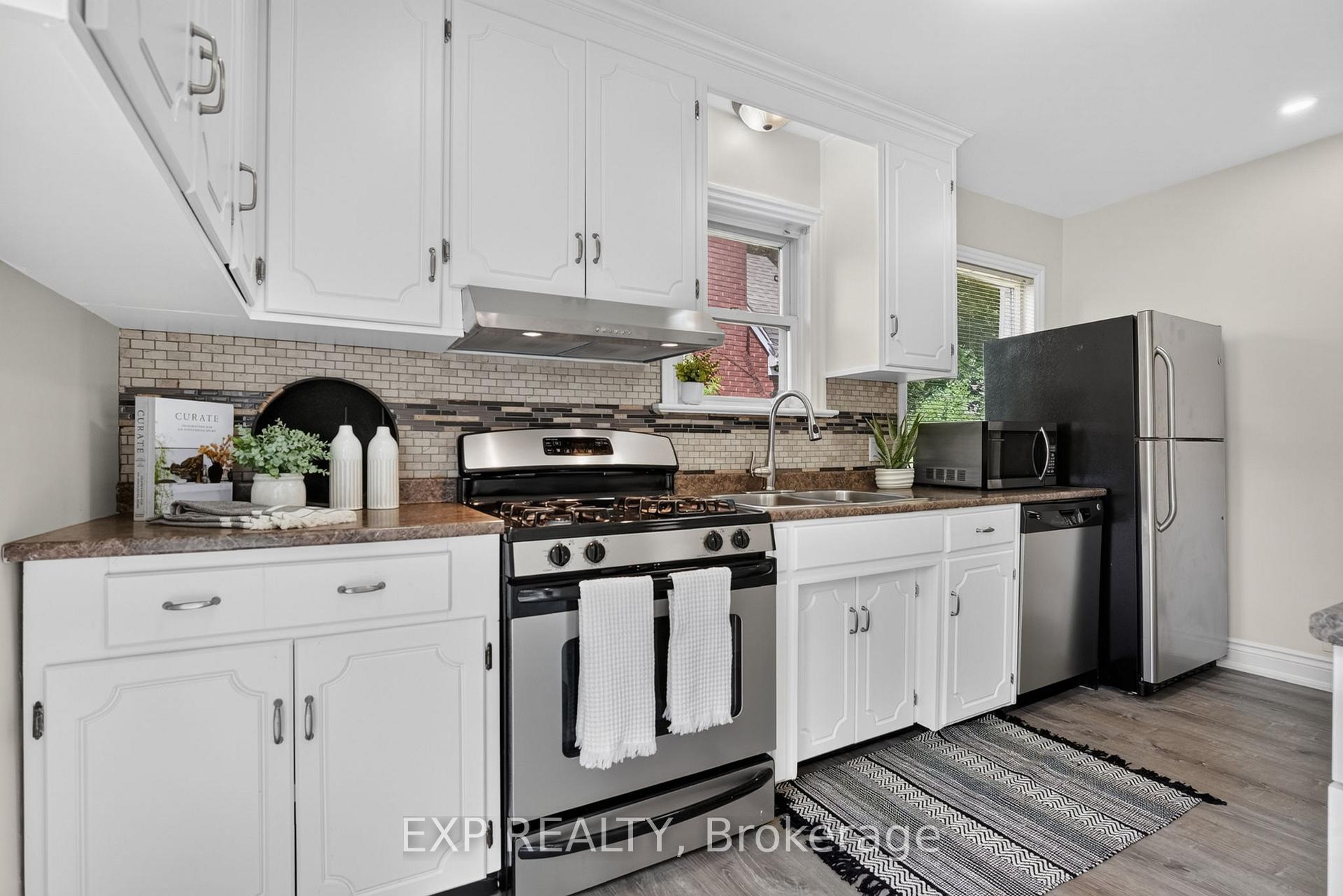 Photo 10 of 6268 Corwin Crescent, Niagara Falls, Dorchester — HOMEH