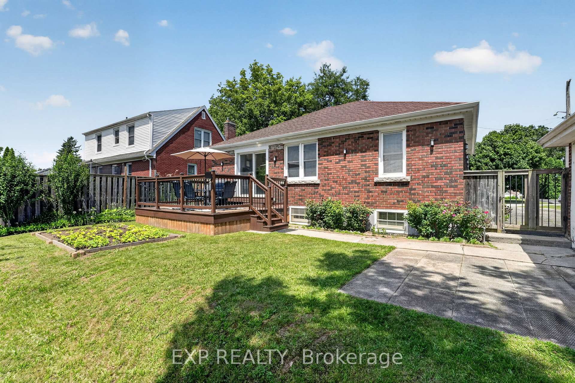 Photo 46 of 6268 Corwin Crescent, Niagara Falls, Dorchester — HOMEH