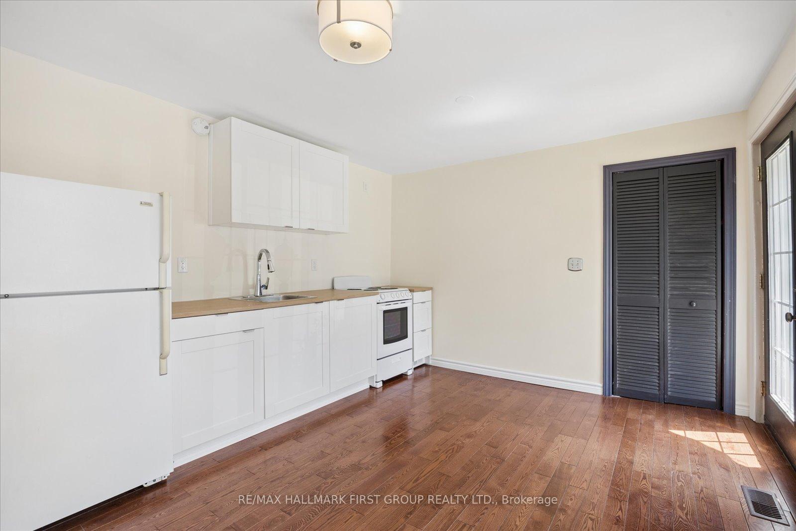 Photo 7 of 211 Casimir Street, Scugog, Port Perry — HOMEH