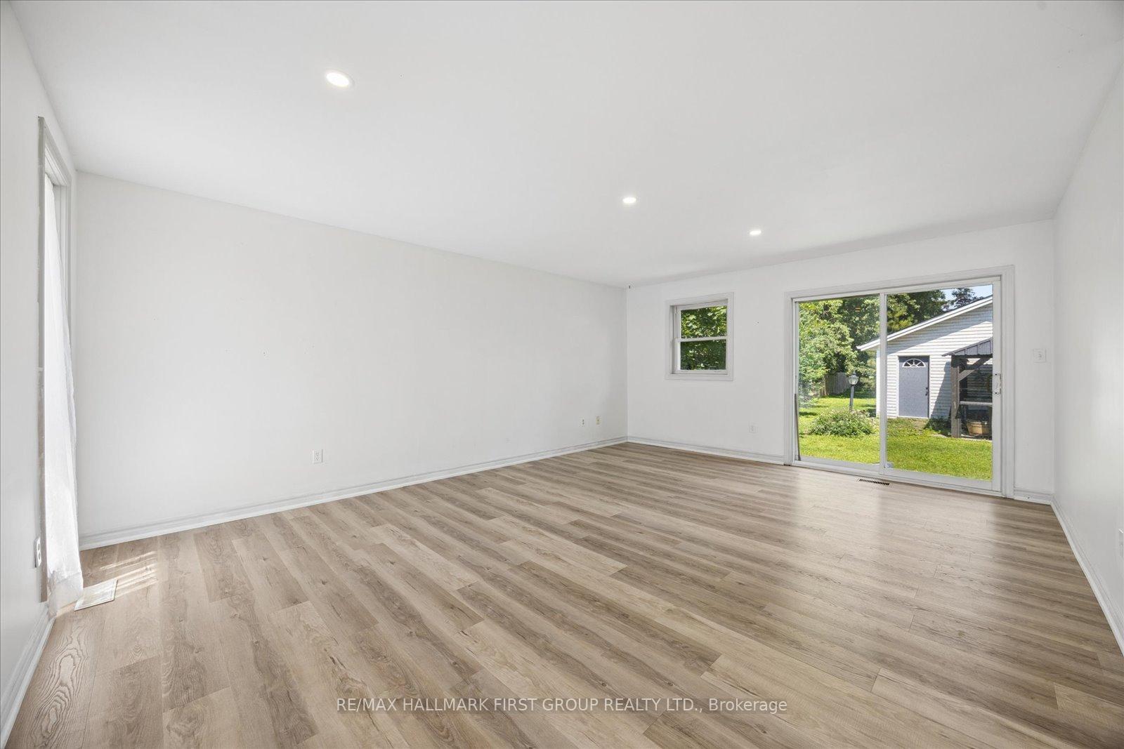 Photo 9 of 211 Casimir Street, Scugog, Port Perry — HOMEH