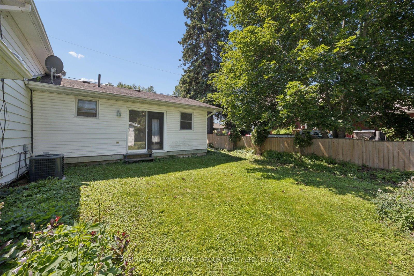 Photo 15 of 211 Casimir Street, Scugog, Port Perry — HOMEH