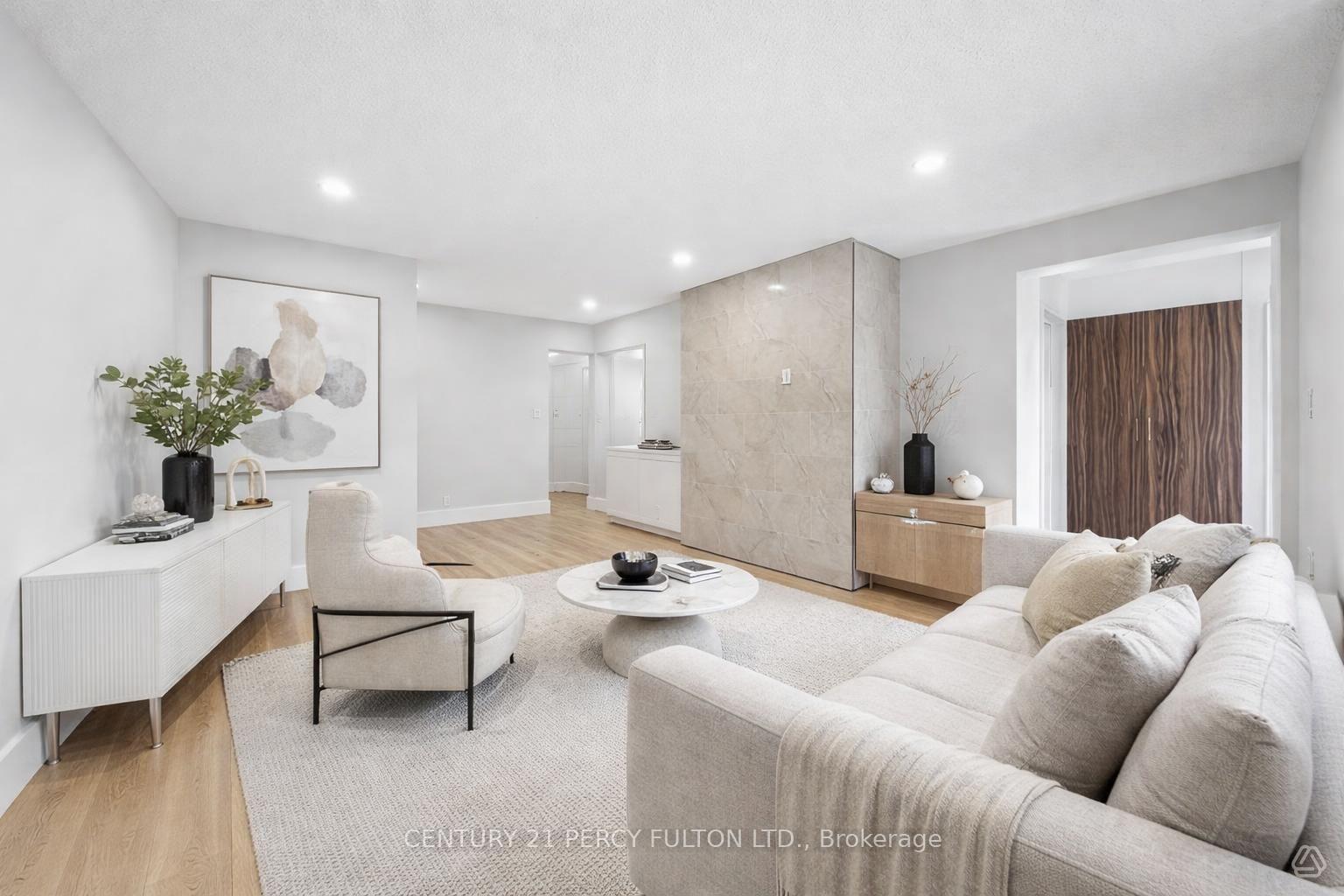 Photo 13 of 714 Lublin Avenue, Pickering, Bay Ridges — HOMEH