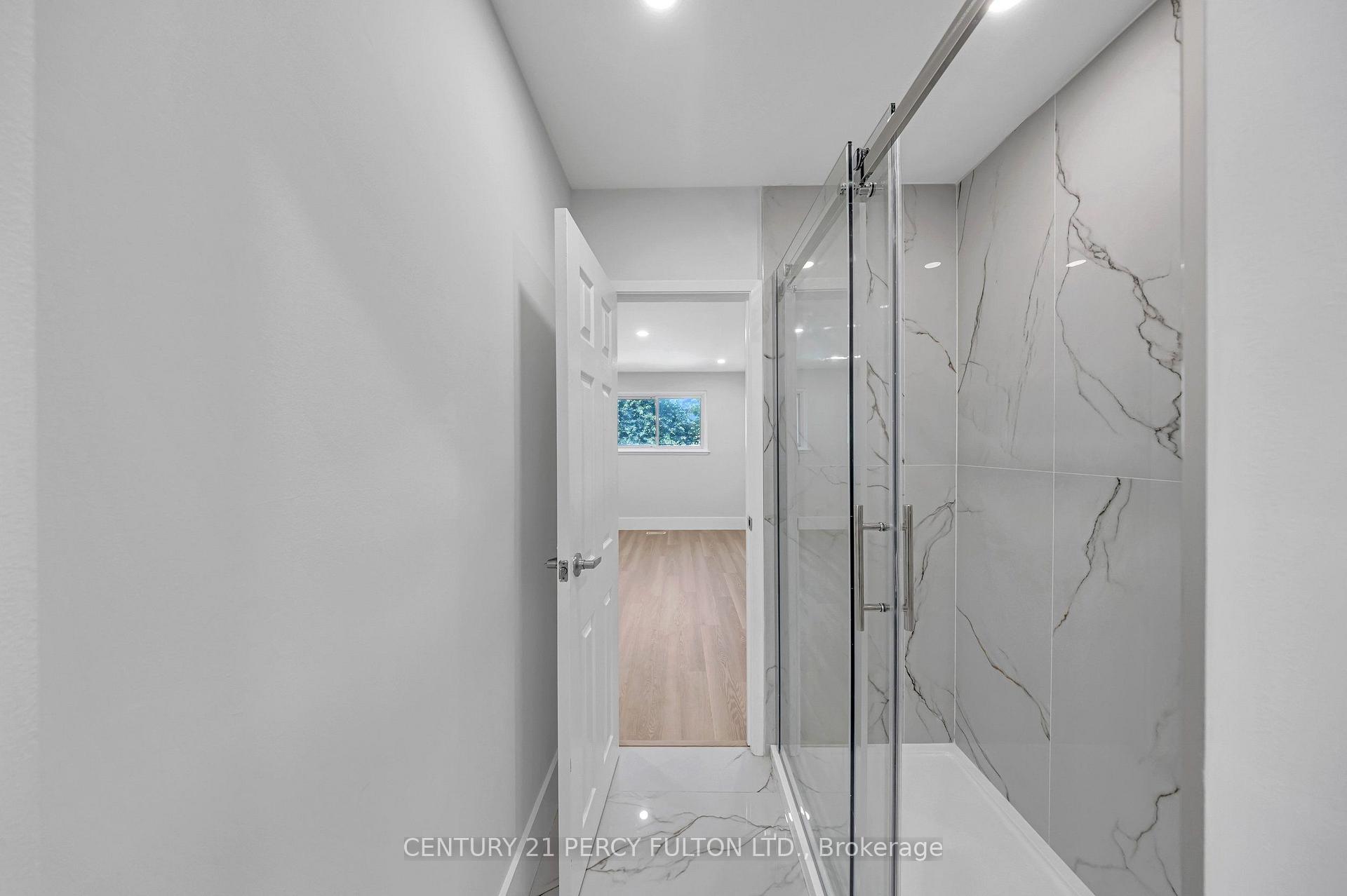 Photo 18 of 714 Lublin Avenue, Pickering, Bay Ridges — HOMEH