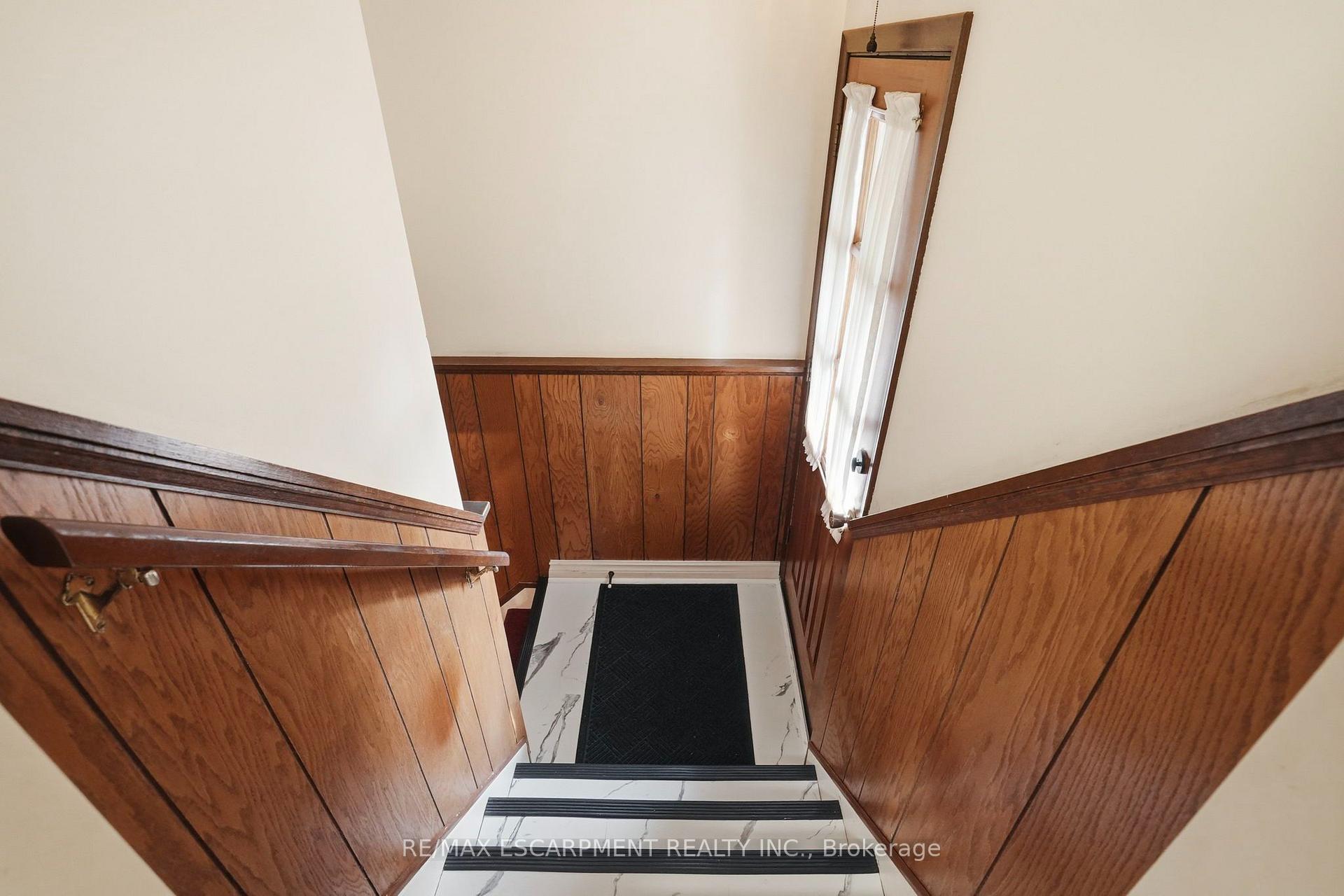 Photo 24 of 104 Dallas Avenue, Hamilton, Macassa — HOMEH