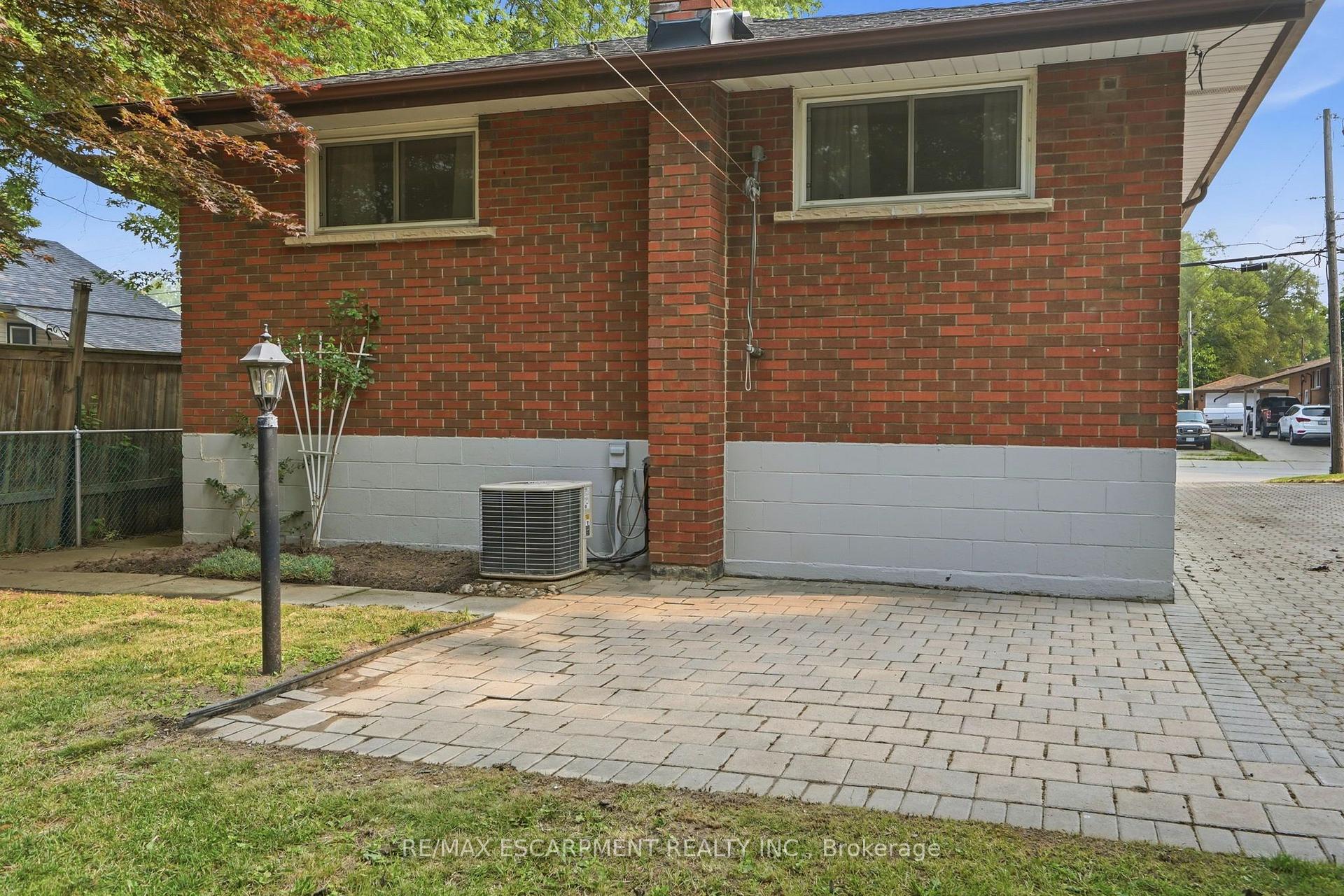 Photo 39 of 104 Dallas Avenue, Hamilton, Macassa — HOMEH