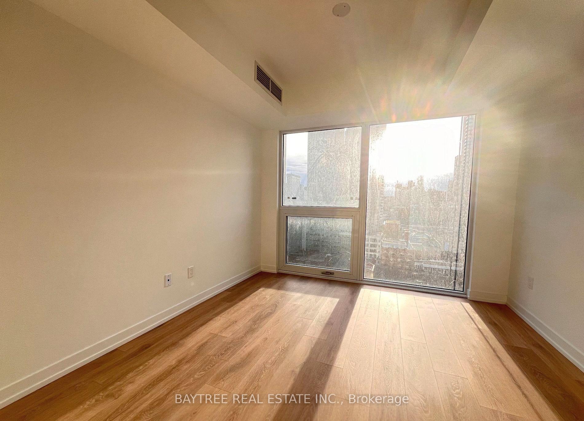 Photo 2 of Unit 1708, 82 Dalhousie Street, Toronto, Church-Yonge Corridor — HOMEH