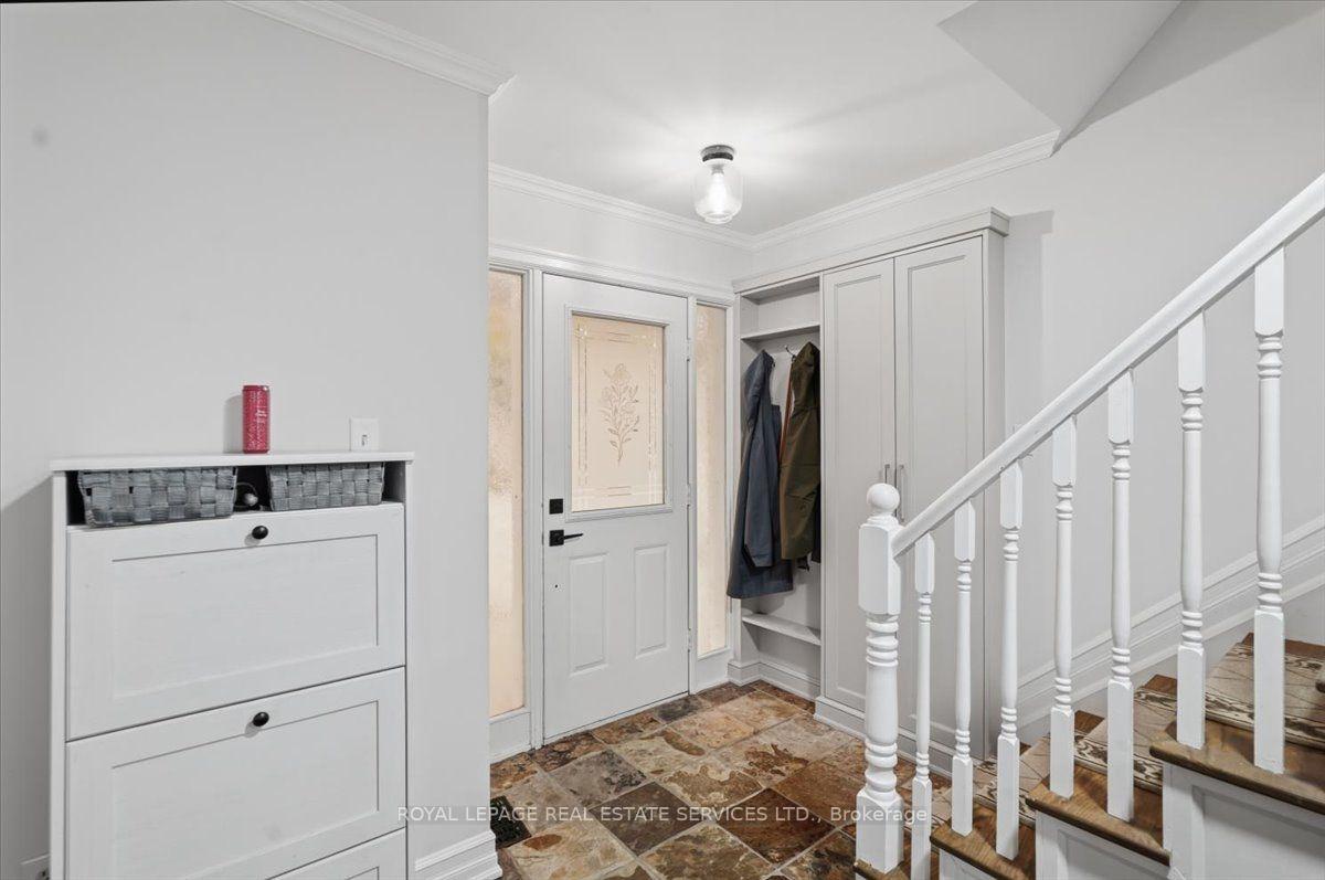 Photo 2 of 5185 Bunton Crescent, Burlington, Orchard — HOMEH