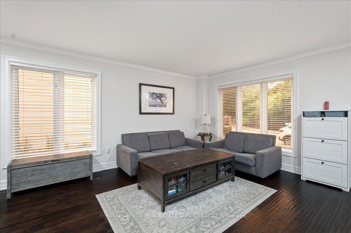 Photo 4 of 5185 Bunton Crescent, Burlington, Orchard — HOMEH