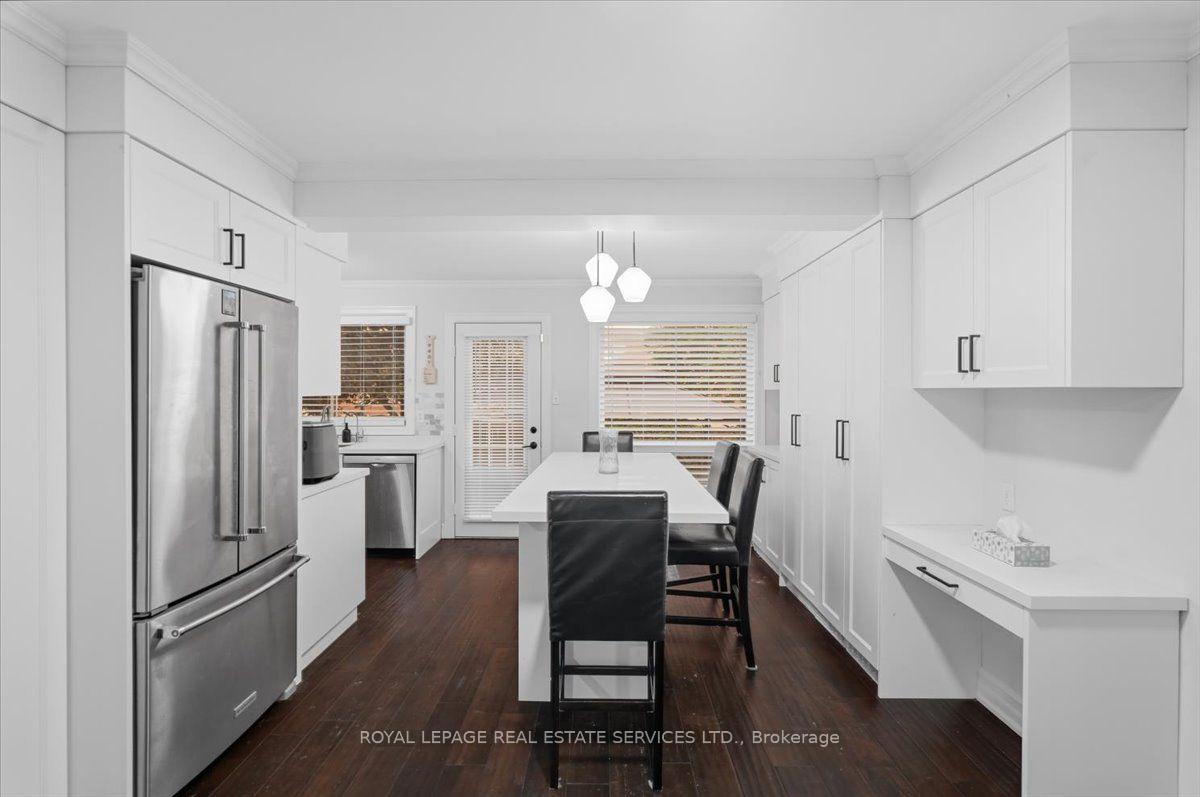 Photo 5 of 5185 Bunton Crescent, Burlington, Orchard — HOMEH