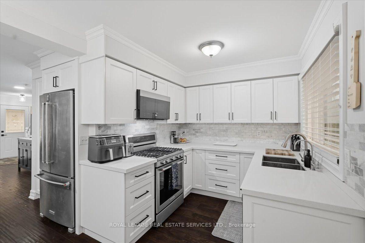 Photo 6 of 5185 Bunton Crescent, Burlington, Orchard — HOMEH