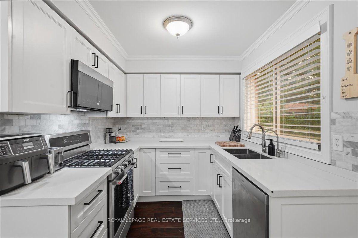 Photo 7 of 5185 Bunton Crescent, Burlington, Orchard — HOMEH