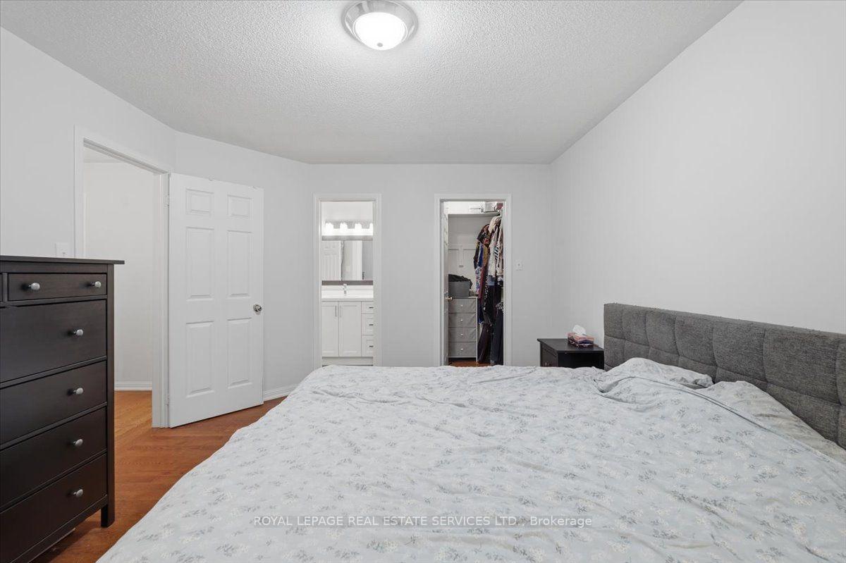 Photo 10 of 5185 Bunton Crescent, Burlington, Orchard — HOMEH