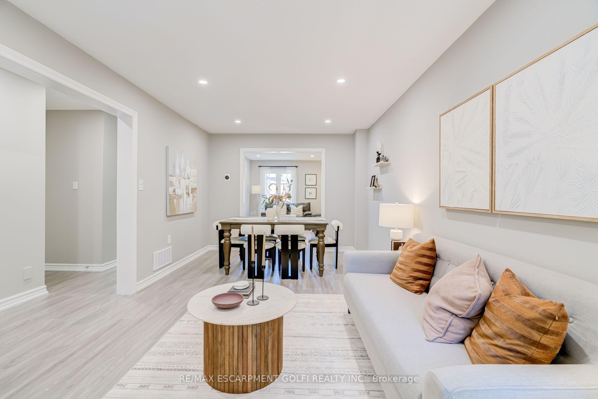 Photo 6 of 1190 Windgrove Square, Pickering, Liverpool — HOMEH
