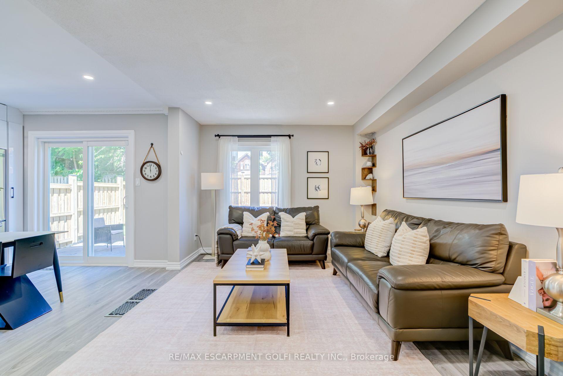 Photo 11 of 1190 Windgrove Square, Pickering, Liverpool — HOMEH