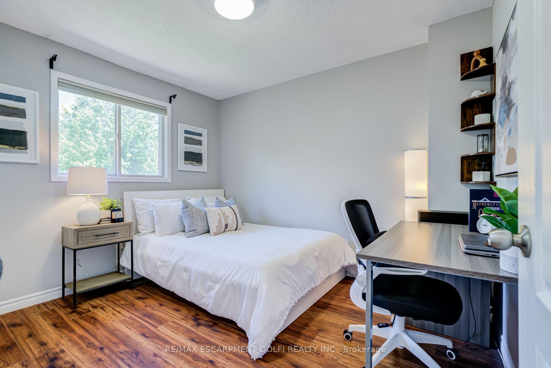 Photo 17 of 1190 Windgrove Square, Pickering, Liverpool — HOMEH
