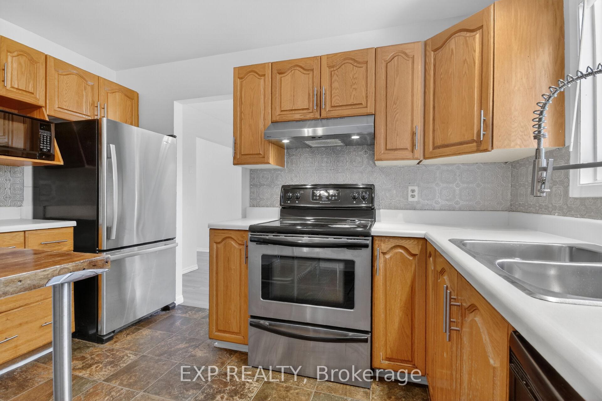 Photo 10 of 338 William Street, Arnprior, Arnprior — HOMEH
