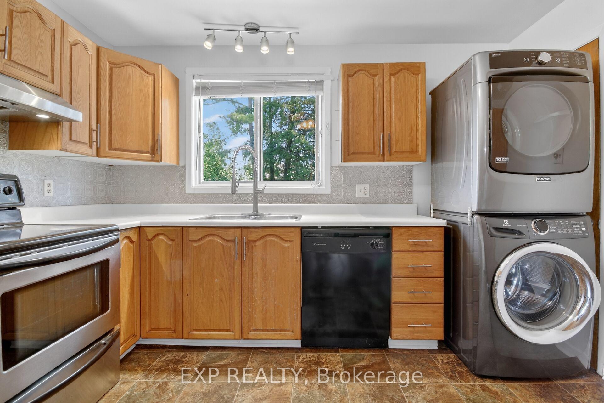 Photo 11 of 338 William Street, Arnprior, Arnprior — HOMEH