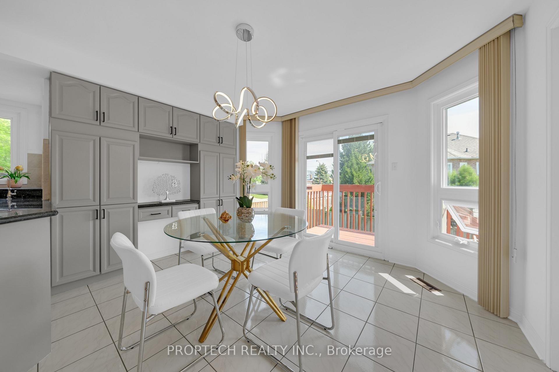 Photo 17 of 111 Paddock Lane, Markham, Markville — HOMEH