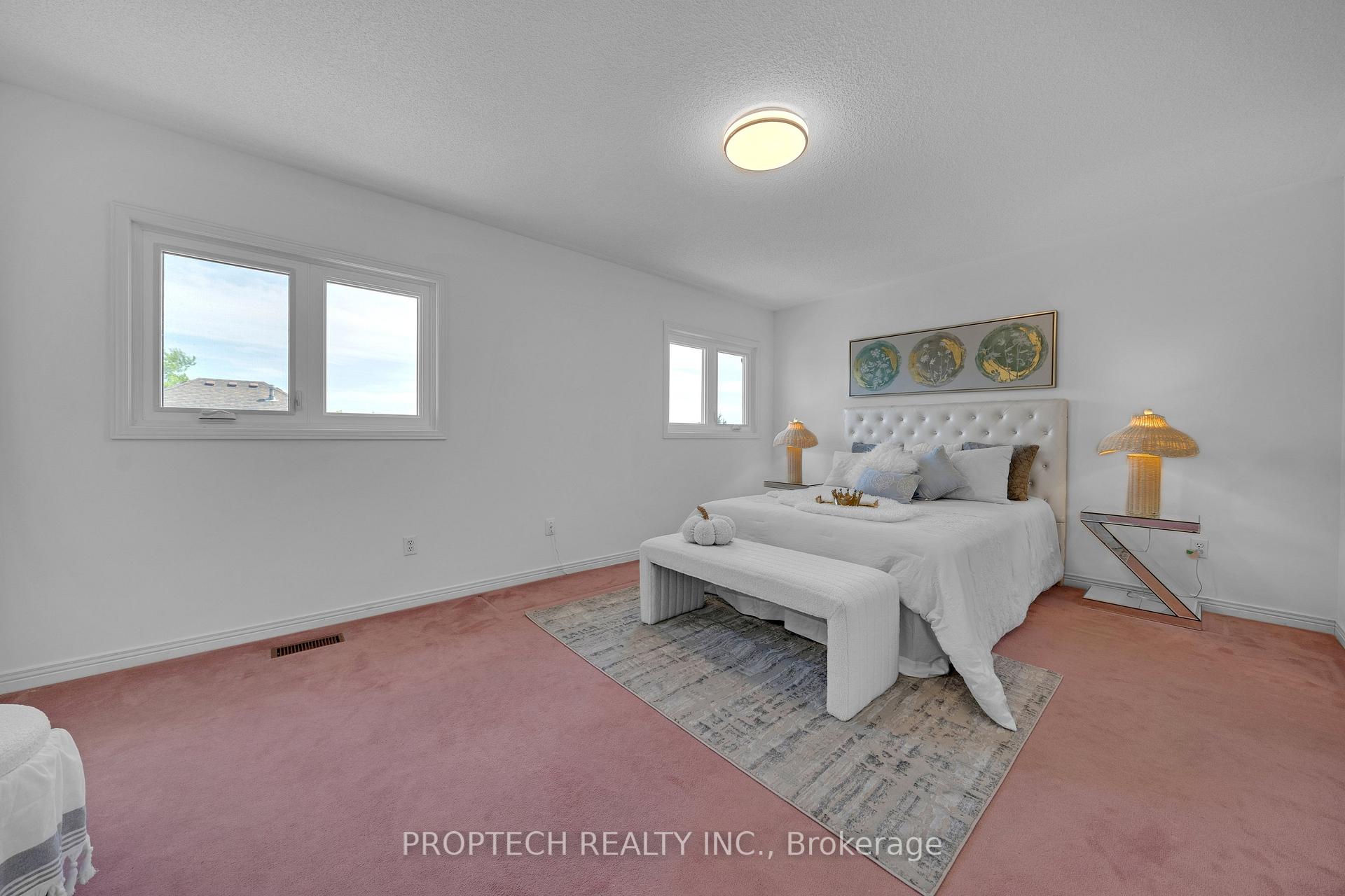 Photo 22 of 111 Paddock Lane, Markham, Markville — HOMEH