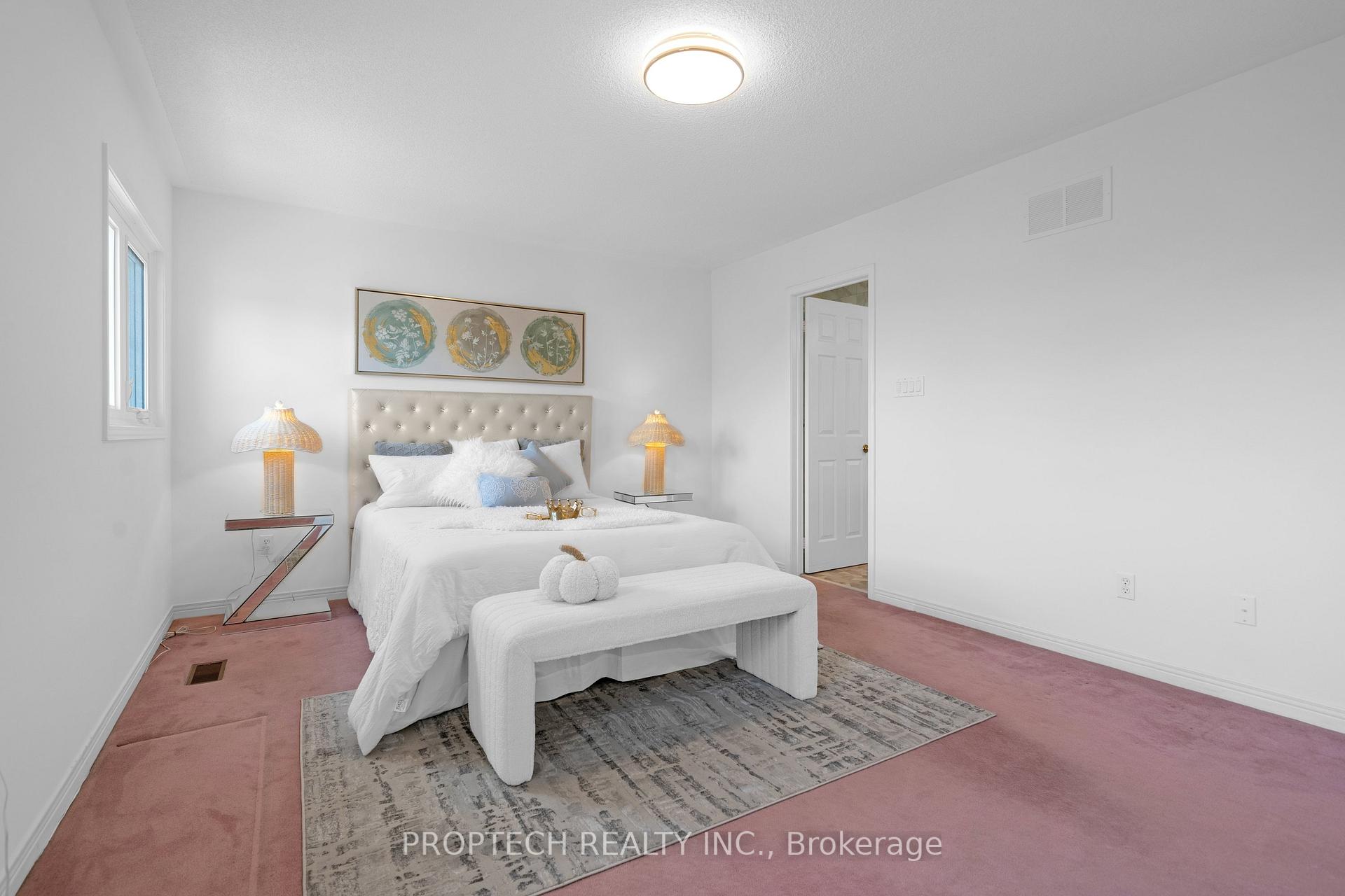 Photo 23 of 111 Paddock Lane, Markham, Markville — HOMEH