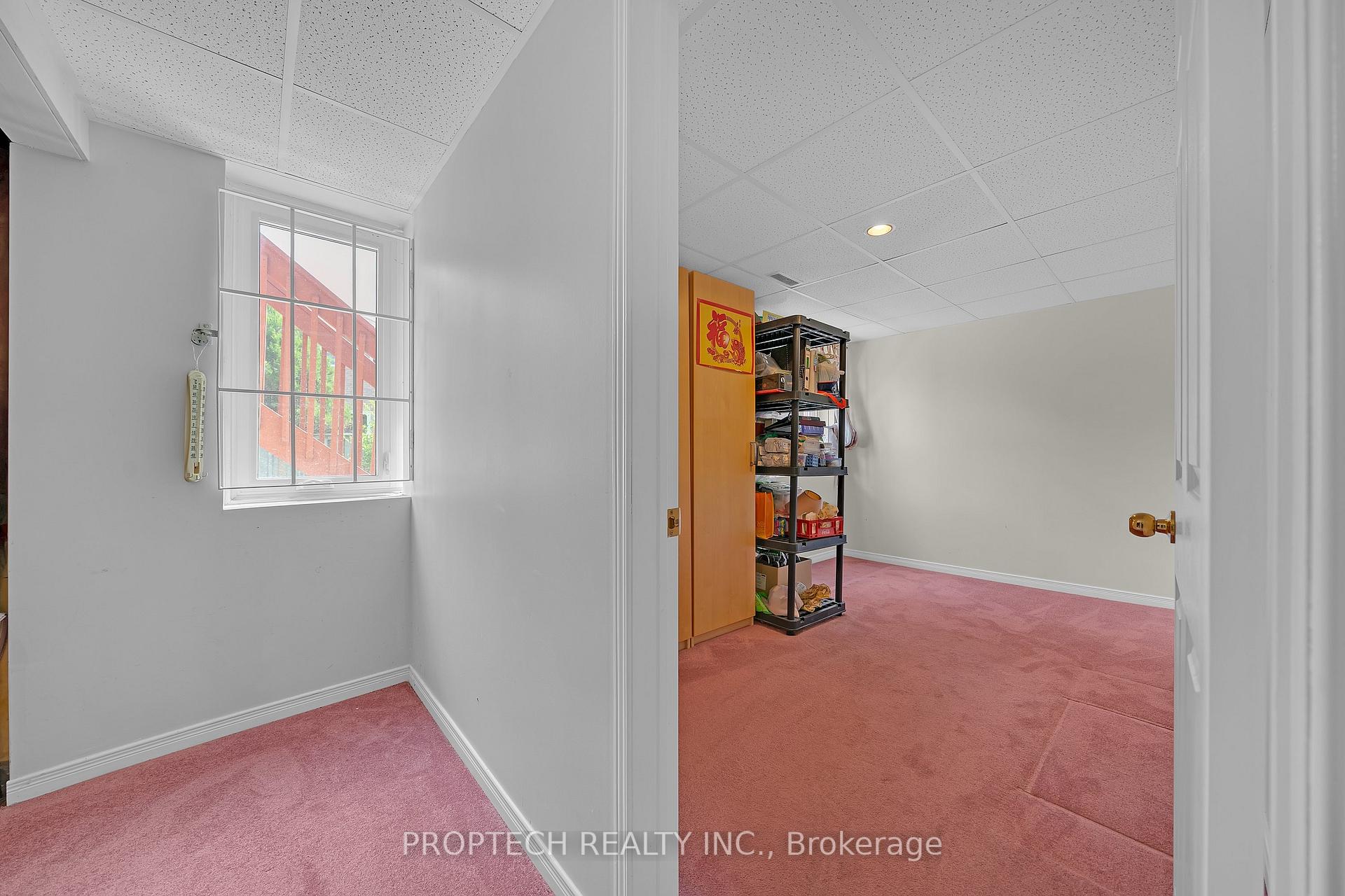 Photo 33 of 111 Paddock Lane, Markham, Markville — HOMEH