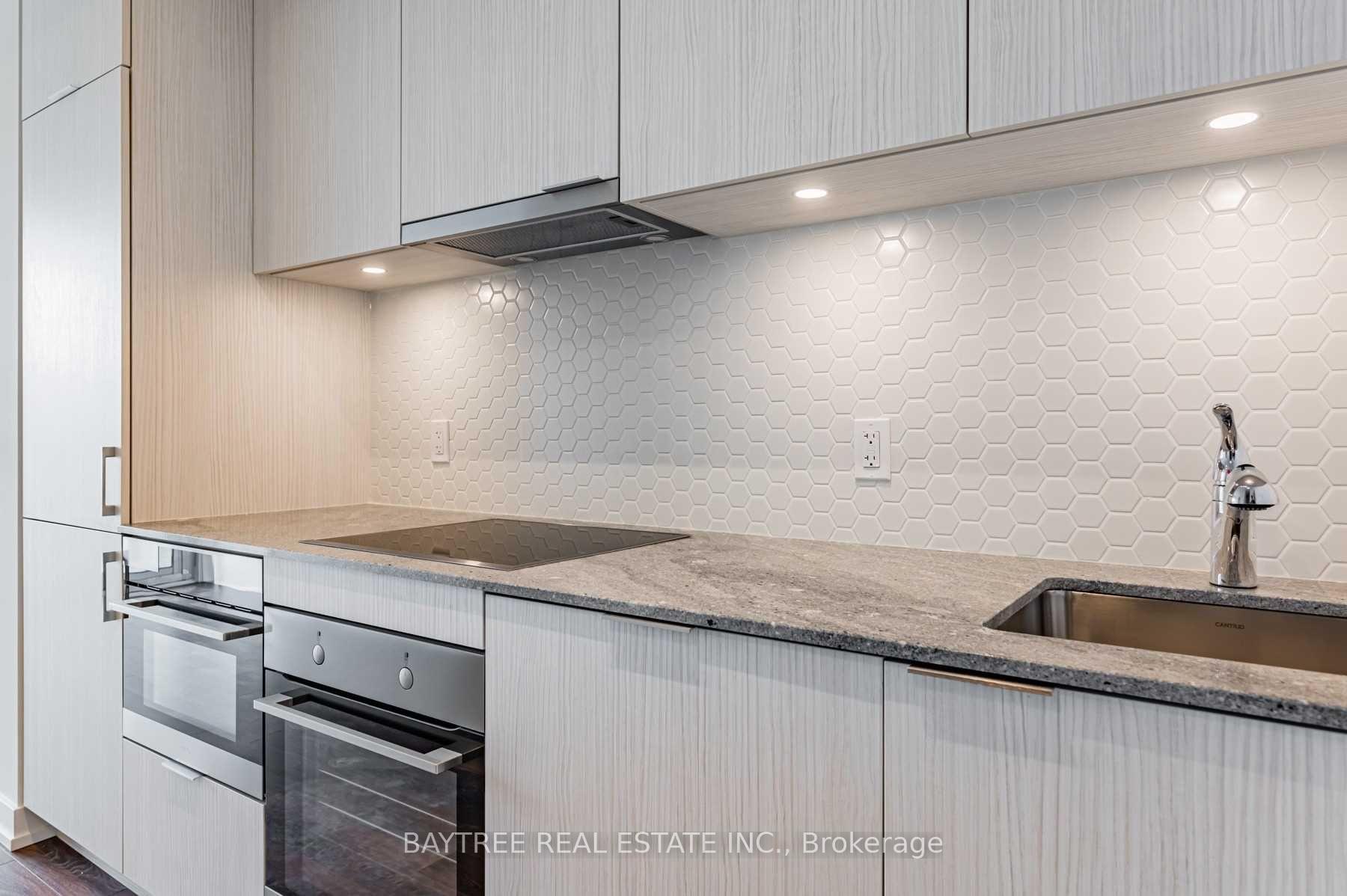 Photo 4 of Unit 421, 158 Front Street E, Toronto, Moss Park — HOMEH