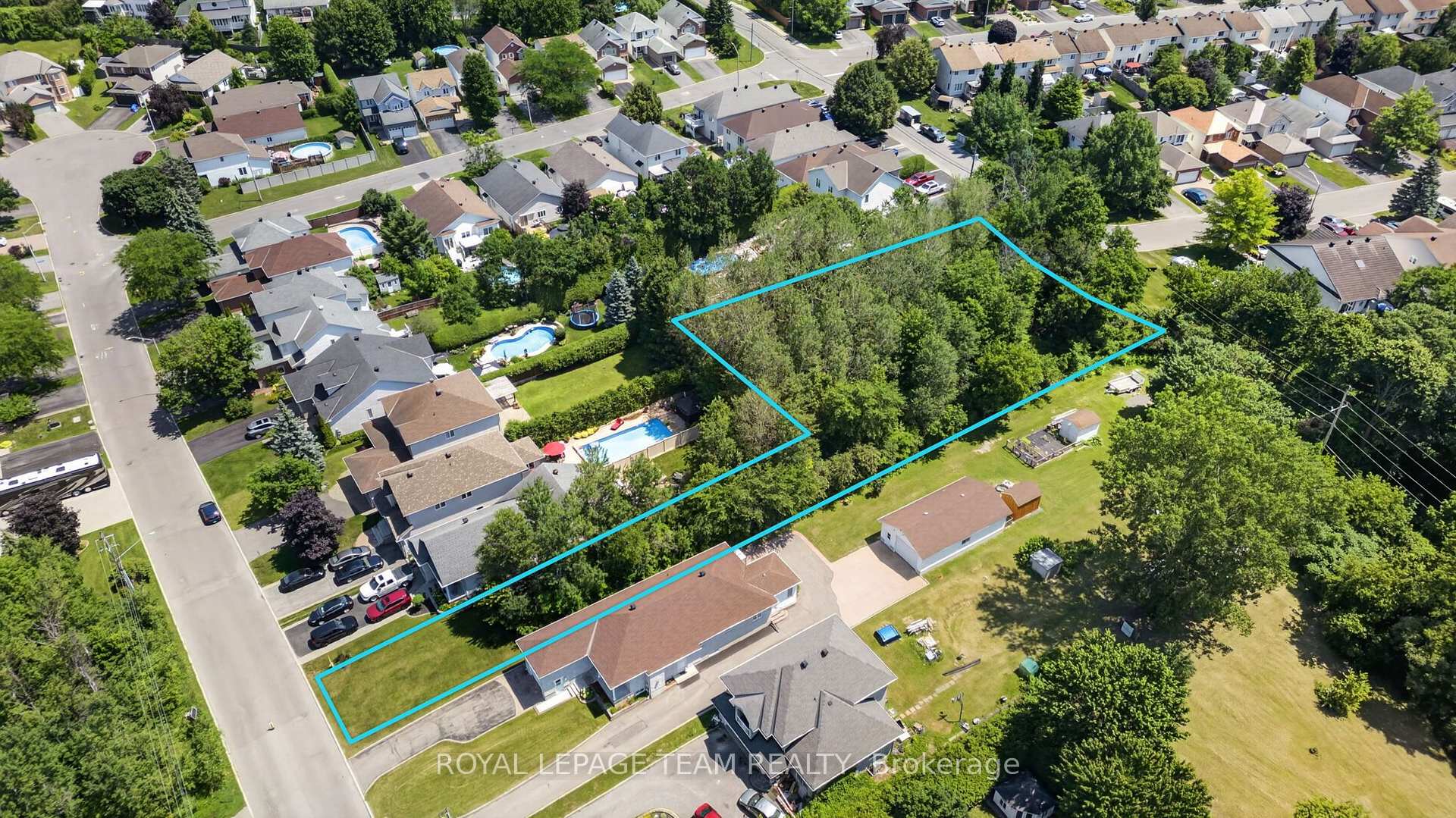 Photo 3 of 6882C Edgar Brault Street, Ottawa, Orleans/Sunridge — HOMEH