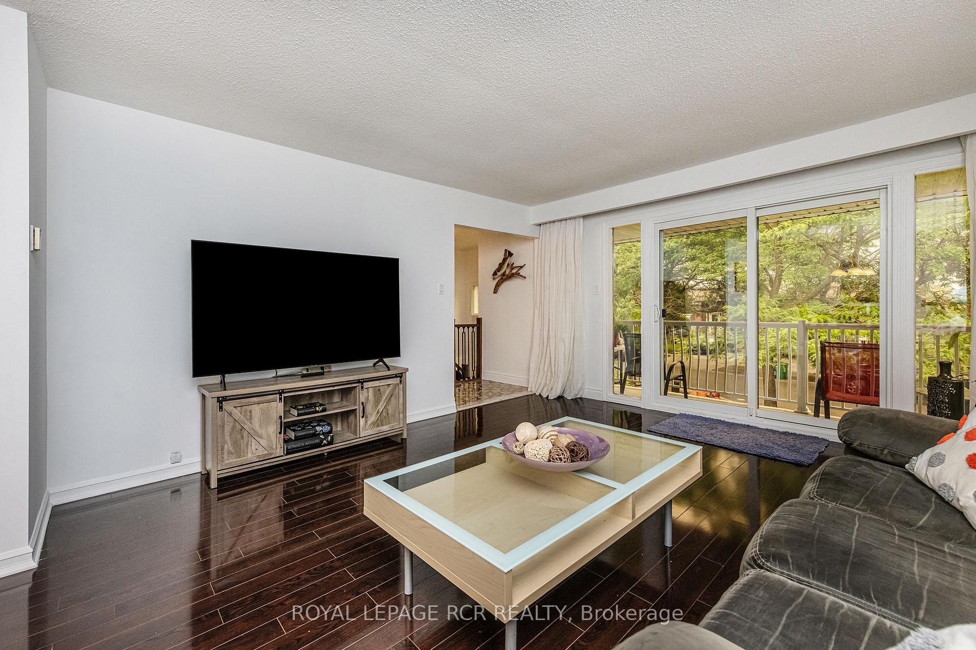 Photo 10 of 24 Petunias Road, Brampton, Madoc — HOMEH