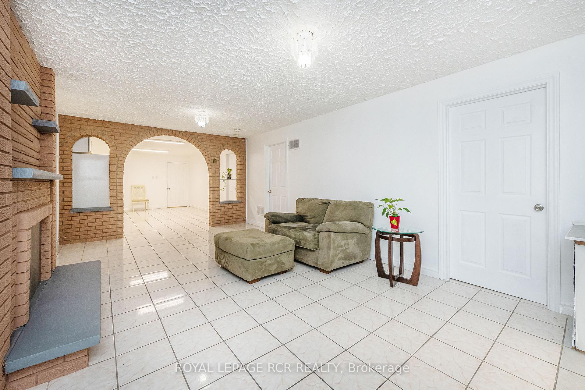 Photo 32 of 24 Petunias Road, Brampton, Madoc — HOMEH