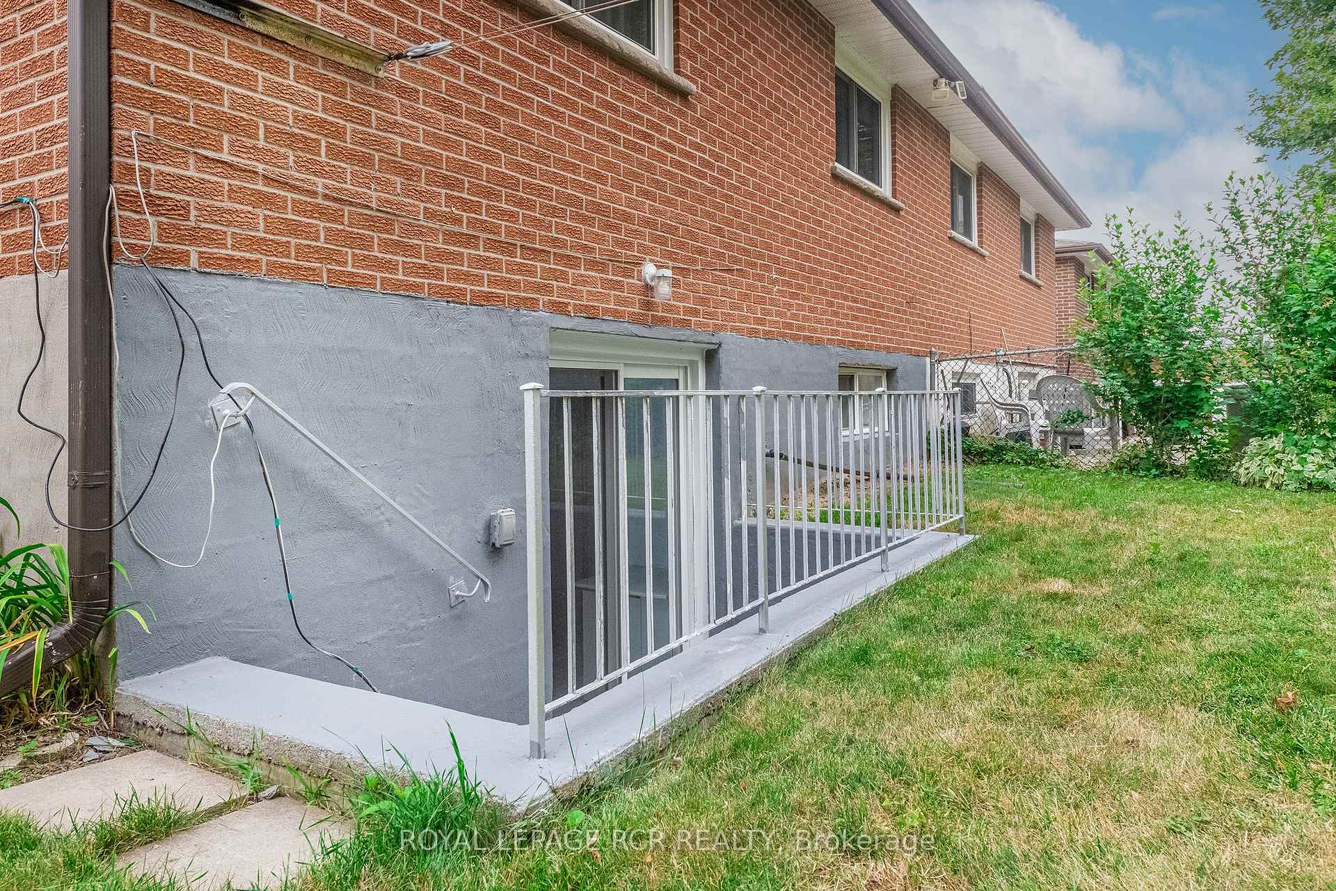 Photo 36 of 24 Petunias Road, Brampton, Madoc — HOMEH
